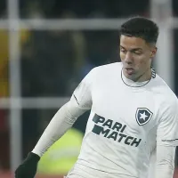 Carlos Alberto mantém fama de ‘talismã’ do Botafogo e não se cala sobre briga por posição