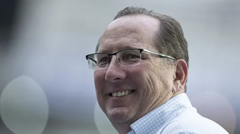 John Textor, sócio majoritario do Botafogo, durante partida contra o Fortaleza Nilton Santos pelo Brasileirão 2022. Foto: Jorge Rodrigues/AGIF