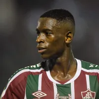 Luiz Henrique vive \'drama\' na Espanha e Flu fica sabendo