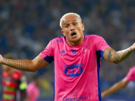 Ex-artilheiro do Cruzeiro, enfrenta a torcida celeste no Independência vestindo as cores do Coritiba