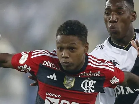 Matheus França é surpreendido ao vivo sobre futuro no Flamengo