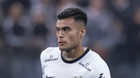 Photo by Alexandre Schneider/Getty Images - Fausto Vera é surpreendido pelo Corinthians