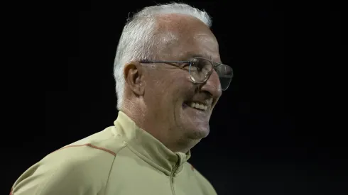 Foto: Diogo Reis/AGIF - Dorival ganha mais uma opção no ataque do São Paulo.