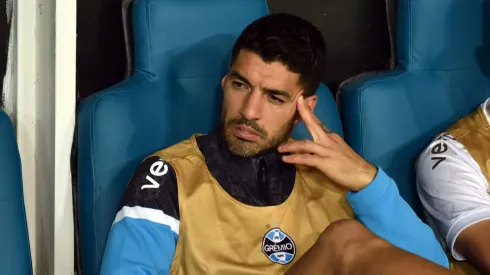 BA - SALVADOR - 04/07/2023 - COPA DO BRASIL 2023, BAHIA X GREMIO - Luis Suarez, jogador do Gremio lamenta ficar fora da partida contra o Bahia no estadio Arena Fonte Nova pelo campeonato Copa do Brasil 2023. Foto: Walmir Cirne/AGIF