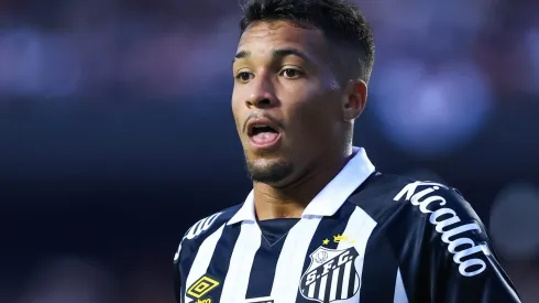 Foto: Marcello Zambrana/AGIF - Marcos Leonardo é titular do Santos