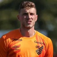 Benfica mira goleiro rival do Furacão e chances de Bento permanecer no Athletico aumentam