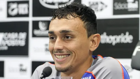SP - Santos - 05/06/2019 - Coletiva Diego Pituca, do Santos Futebol Clube - Coletiva do meio campo Diego Pituca, do Santos Futebol Clube, no CT Rei Pele. Foto: Fernanda Luz/AGIF