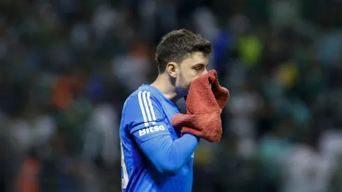 URGENTE! Rafael em problema exposto pela torcida em derrota do São Paulo - Foto: Miguel Schincariol/Getty Images)