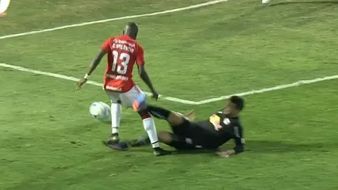 Divulgação/redes - Lance mudou o rumo do jogo