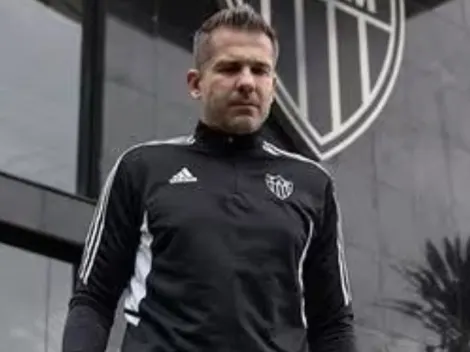 Arbitragem de Luiz Flávio Oliveira relata súmula com ofensas de Victor, gerente do Atlético-MG