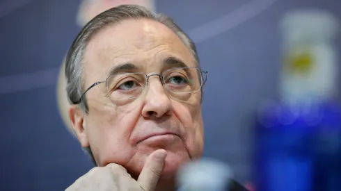 MADRID, SPAIN – MAY 31: Real Madrid CF president Florentino Perez reacts as he listens to Zinedine Zidane during a press conference to announce his resignation as Real Madrid coach at Valdebebas Sport City on May 31, 2018 in Madrid, Spain. Zidane steps down from the position of Manager of Real Madrid, after leading the club to it's third consecutive UEFA Champions League title. (Photo by Gonzalo Arroyo Moreno/Getty Images)
