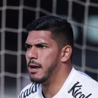 Resultado preocupa torcida: Santos solta boletim médico do goleiro João Paulo