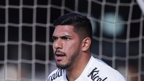 SP - SAO PAULO - 16/07/2023 - BRASILEIRO A 2023, SAO PAULO X SANTOS -Joao Paulo jogador do Santos durante aquecimento antes da partida contra o Sao Paulo no estadio Morumbi pelo campeonato Brasileiro A 2023. Foto: Ettore Chiereguini/AGIF