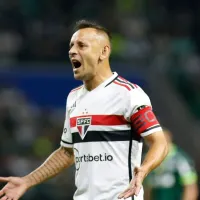 Declaração de Rafinha sobre viagem para a Alemanha pega mal e lateral entra em rota de colisão com a torcida do São Paulo