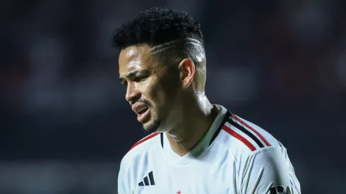 SP - SAO PAULO - 27/06/2023 - COPA SUL-AMERICANA 2023, SAO PAULO X TIGRE - Luciano jogador do Sao Paulo lamenta chance perdida durante partida contra o Tigre no estadio Morumbi pelo campeonato Copa Sul-Americana 2023. Foto: Marcello Zambrana/AGIF