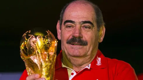 Foto: Daniel Vorley/AGIF – Rivellino é considerado um dos maiores jogadores da história