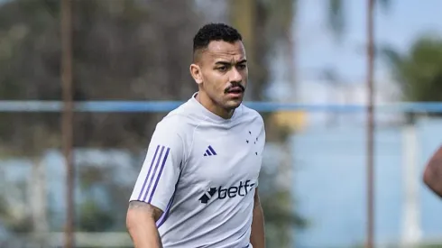 Foto: Gustavo Aleixo/Cruzeiro - Rafael Elias durante primeiro treino na Toca
