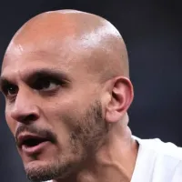 Fábio Santos é ‘flagrado’ em cena inesperada ao lado de Renato Augusto