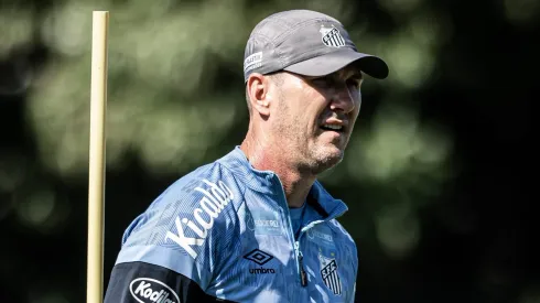 Fotos: Raul Baretta/ Santos FC – Turra agora tem menos uma peça disponível.