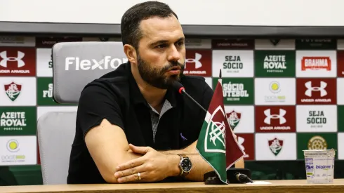FOTO: LUCAS MERÇON/ FLUMINENSE FC/ DIVULGAÇÃO - Pres. Mário Bittencourt: ex-Fluminense pode ficar livre no mercado