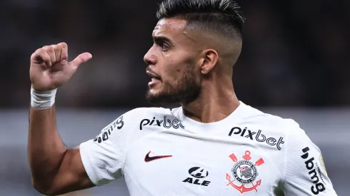 Foto: Ettore Chiereguini/AGIF – Fausto Vera é titular do Corinthians