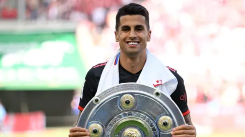 João Cancelo con el Silver Salvage fue campeón de Alemania con el Bayern de Múnich la temporada pasada.  Foto: Matthias Hangst/Getty Images