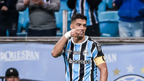 RS - PORTO ALEGRE - 22/06/2023 - BRASILEIRO A 2023, GREMIO X AMERICA-MG - Luis Suarez jogador do Gremio comemora seu gol durante partida contra o America-MG no estadio Arena do Gremio pelo campeonato BRASILEIRO A 2023. Foto: Maxi Franzoi/AGIF