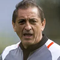 Ramón inverte os planos e jogador prestes a sair do Vasco ganha protagonismo