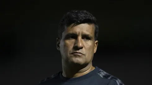 RJ – RIO DE JANEIRO – 23/07/2023 – BRASILEIRO A 2023, VASCO X ATHLETICO-PR – Wesley Carvalho tecnico do Athletico-PR durante partida contra o Vasco no estadio Sao Januario pelo campeonato Brasileiro A 2023. Foto: Jorge Rodrigues/AGIF
