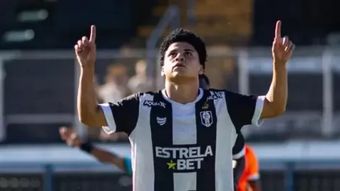 Foto: Andre Moreira – Emerson Urso marcou o primeiro gol do Resende