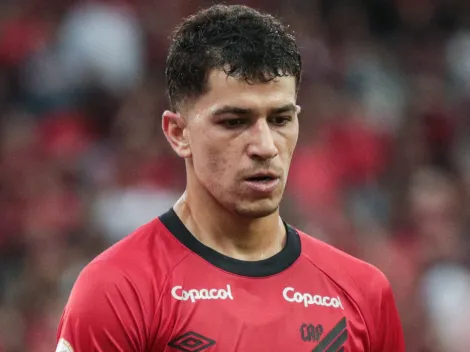 Wesley Carvalho explica motivo para barrar Vitor Bueno