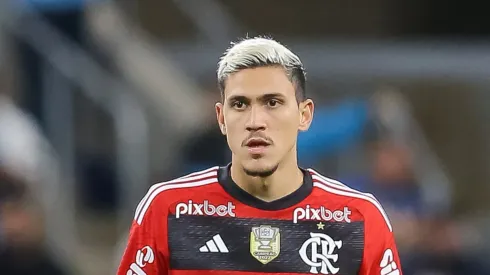 RS - PORTO ALEGRE - 26/07/2023 - COPA DO BRASIL 2023, GREMIO X FLAMENGO - Pedro jogador do Flamengo durante partida contra o Gremio no estadio Arena do Gremio pelo campeonato Copa do Brasil 2023. Foto: Pedro H. Tesch/AGIF