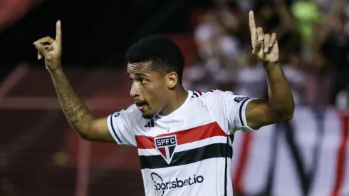 Marcos Paulo comemorando gol no São Paulo - Foto: Rafael Vieira/AGIF