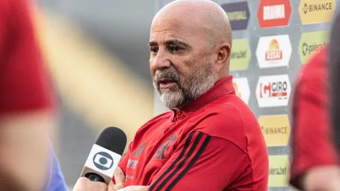 SP – SANTOS – 25/06/2023 – BRASILEIRO A 2023, SANTOS X FLAMENGO – Jorge Sampaoli tecnico do Flamengo durante partida contra o Santos no estadio Vila Belmiro pelo campeonato BRASILEIRO A 2023. Foto: Abner Dourado/AGIF