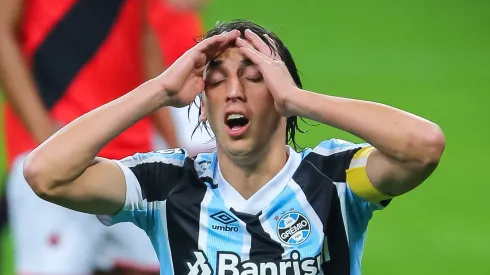 Geromel em ação pelo Grêmio