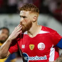 Reviravolta no elenco: Náutico prorroga contrato de artilheiro para temporada épica