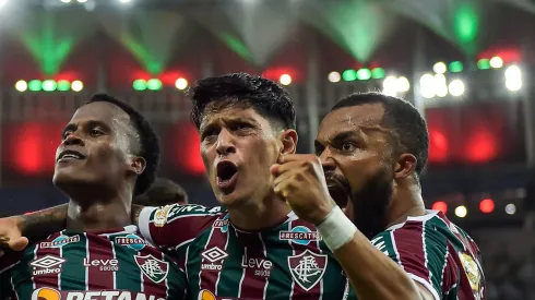 RJ - RIO DE JANEIRO - 29/07/2023 - BRASILEIRO A 2023, FLUMINENSE X SANTOS - German Cano jogador do Fluminense comemora seu gol com jogadores do seu time durante partida contra o Santos no estadio Maracana pelo campeonato Brasileiro A 2023. Foto: Thiago Ribeiro/AGIF