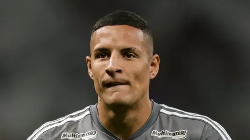 Foto: Gilson Lobo/AGIF – Arana e outros sofrem no Atlético-MG