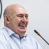 R$ 900 mil por mês, contrato até 2026: Rueda decide contratar reforço bombástico para o Santos