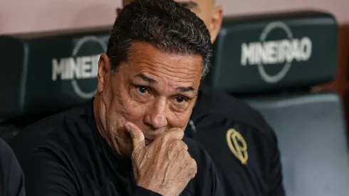 MG - BELO HORIZONTE - 08/07/2023 - BRASILEIRO A 2023, ATLETICO-MG X CORINTHIANS - Vanderlei Luxemburgo tecnico do Corinthians durante partida contra o Atletico-MG no estadio Mineirao pelo campeonato Brasileiro A 2023. Foto: Gilson Lobo/AGIF