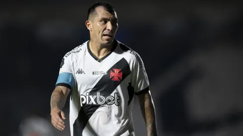 RJ - RIO DE JANEIRO - 06/08/2023 - BRASILEIRO A 2023, VASCO X GREMIO - Medel jogador do Vasco durante partida contra o Gremio no estadio Sao Januario pelo campeonato Brasileiro A 2023. Foto: Jorge Rodrigues/AGIF