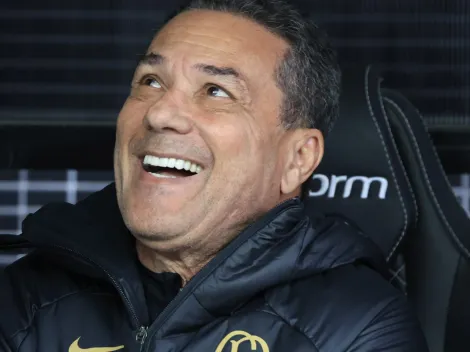 Luxa ‘ABUSA’ de boa vontade para elogiar os jogadores diante da vitória em cima do Coritiba