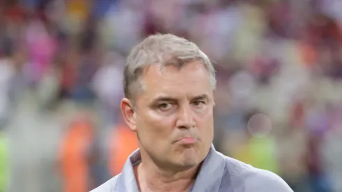 CE - FORTALEZA - 13/08/2023 - BRASILEIRO A 2023, FORTALEZA X SANTOS - Aguirre tecnico do Santos durante partida contra o Fortaleza no estadio Arena Castelao pelo campeonato Brasileiro A 2023. Foto: Lucas Emanuel/AGIF