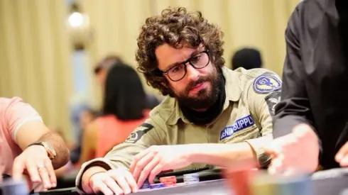 Diego Gomez Gonzales é o dono de um iate que foi incendiado (Foto: Tomas Stacha/PokerNews)