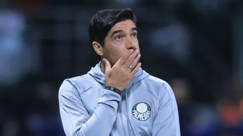 Foto: Ettore Chiereguini/AGIF - Abel Ferreira tecnico do Palmeiras durante partida contra o Atletico-MG no estadio Arena Allianz Parque pelo campeonato Libertadores 2023.
