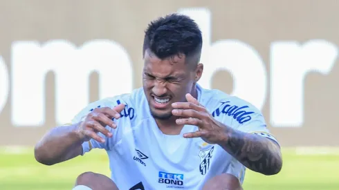 Foto: Marcello Zambrana/AGIF - Marcos Leonardo vai permanecer no Santos.