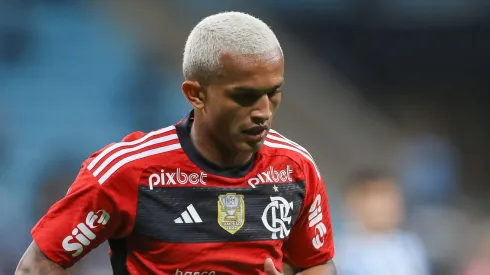 RS - PORTO ALEGRE - 26/07/2023 - COPA DO BRASIL 2023, GREMIO X FLAMENGO - Wesley jogador do Flamengo durante partida contra o Gremio no estadio Arena do Gremio pelo campeonato Copa do Brasil 2023. Foto: Pedro H. Tesch/AGIF