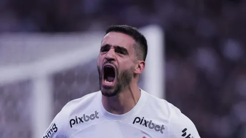 SP - SAO PAULO - 15/07/2023 - COPA DO BRASIL 2023, CORINTHIANS X AMERICA-MG - Renato Augusto jogador do Corinthians comemora seu gol durante partida contra o America-MG no estadio Arena Corinthians pelo campeonato Copa do Brasil 2023. Foto: Ettore Chiereguini/AGIF