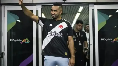 Torcedores do Vasco zoam jogador do Flamengo em chegada de Payet - Foto: Divulgação/Instagram/Vasco da Gama