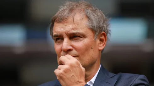 MEXICO CITY, MEXICO - JULY 30: Diego Aguirre, coach of Cruz Azul gestures during the 6th round match between Cruz Azul and Necaxa as part of the Torneo Apertura 2022 Liga MX at Azteca Stadium on July 30, 2022 in Mexico City, Mexico. (Photo by Manuel Velasquez/Getty Images)